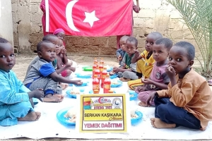 Afrika Kamerun'da yemek Dağıtımlarımız devam ediyor Ağustos 2022 