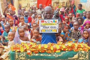 Afrika BENİN bisküvi dağıtımı Eylül 2022 Yetimi yoksulu gözetenler Derneği 