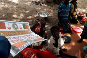 Afrika Kamerun yemek dağıtımı Eylül 2022 Yetimi yoksulu gozetenler derneği 