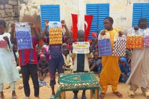 Bisküvi dağıtımlarimiz devam ediyor Afrika Benin Eylül 2022 