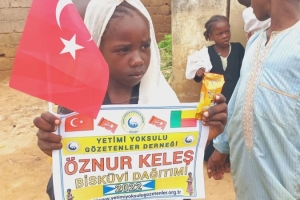 Bisküvi dağıtımlarimiz devam ediyor Afrika Benin Eylül 2022 