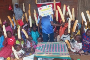 Afrika BENİN'DE yetim yoksul ailelere Ekmek Dağıtımı yapıldı Eylül 2022