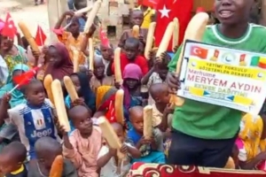 Ekmek dağıtımlarımız devam ediyor Bugün Afrika Benin de yetim ve yoksul ailelere dağıtıldı Eylül 2022