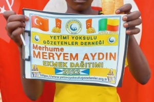 Ekmek dağıtımlarımız devam ediyor Bugün Afrika Benin de yetim ve yoksul ailelere dağıtıldı Eylül 2022