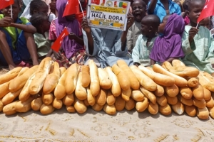 Yetim ve yoksul ailelere ekmek dağıtımlarımız devam ediyor Bugün Afrika Beninde dağıtım yapıldı Eylül 2022