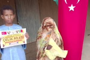 Kurban kesimlerimiz devam ediyor Bugün Afrika Kamerunda yetim ve yoksul ailelere dağıtıldı 2022 Eylül 