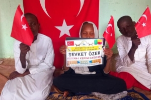 Yurtdışı Afrika Benin de Medrese öğrencilerine Kur'an-ı Kerim dağıtımı yapıldı Eylül 2022