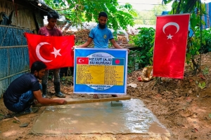 Hz.lut aleyhisselam su kuyusu sondaj çalışması suyun bulunması boruların döşenmesi 