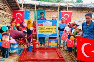 Merhume FATMA Õzbudak su kuyusu açılışınıi yaptık ARAKAN KAMPLARI Ekim 2022