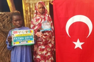 Afrika Kamerunun yoksul köylerindeki ailelere kurban eti dağıtımında bulunduk Ekim 2022