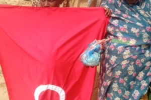 Afrika Kamerun köylerinde Adak kurbanı keserek yetim ve yoksul aileleri evlerinde ziyaret ederek dağıttik Ekim 2022