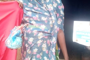 Afrika Kamerun köylerinde Adak kurbanı keserek yetim ve yoksul aileleri evlerinde ziyaret ederek dağıttik Ekim 2022