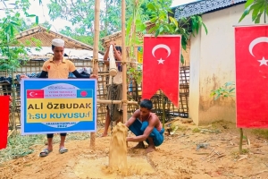 ALİ özbudak su kuyusu Bangladeş Arakan kampları su kuyusu sondaj çalışmaları ve suyun bulunması Ekim 2022