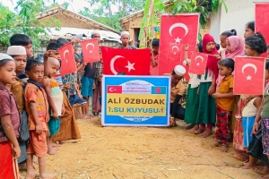 Ali Özbudak su kuyusu Bangladeş Arakan kampları temel atma töreni Ekim 2022