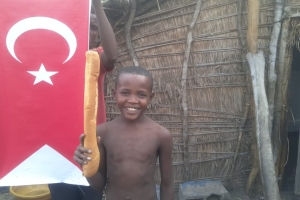 Madagaskar yetim yoksul köylerinde ekmek Dağıtımlarımız devam ediyor. Afrika Madagaskar Ekim 2022 Yetimi yoksulu gözetenler Derneği 