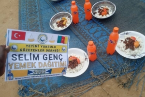 Afrika kamerun'da mevlit kandili dolayısıyla yemek ve ekmek ikramında bulunduk 07 Ekim 2022