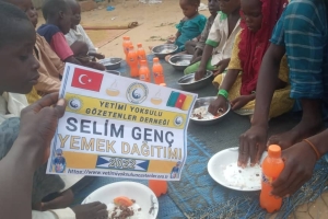 Afrika kamerun'da mevlit kandili dolayısıyla yemek ve ekmek ikramında bulunduk 07 Ekim 2022