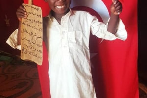 Afrika Kamerun'da Kuranikerim Dağıtımlarımız devam ediyor Yetimi yoksulu gozetenler uluslararası insani yardım ve eğitim derneği 