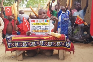 Afrika bölgesindeki ekmek dağıtımlarımız tüm hiziyla devam ediyor