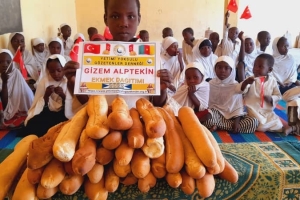 Ekmek dağıtımlarımız Afrika Kamerun'da devam ediyor 