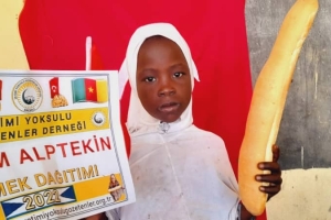 Ekmek dağıtımlarımız Afrika Kamerun'da devam ediyor 