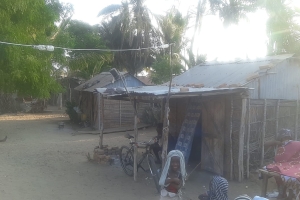 Afrika Madagaskar ülkesinde yetim ve yoksul çocuklara ekmek dağıtımında bulunduk çocukların sevinçlerine mutluluklarına vesile olduk