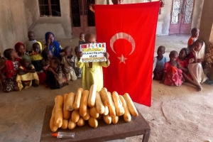 Ekmek Dağıtımlarımız Afrika Çad bölgesinde devam ediyor