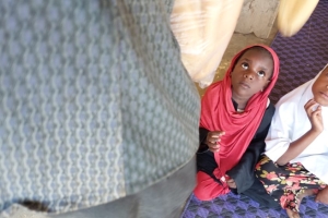 Cad ülkesinde yetim ve yoksul çocuklara ekmek dağıtımında bulunduk 