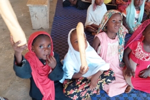 Cad ülkesinde yetim ve yoksul çocuklara ekmek dağıtımında bulunduk 