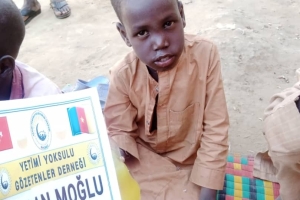 Afrika Kamerun yemek dağıtımı Kasım 2022 