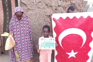 Afrika Çad bölgesinde kurban kesilip yetim ve yoksul ailelere dağıtıldı Kasım 2022