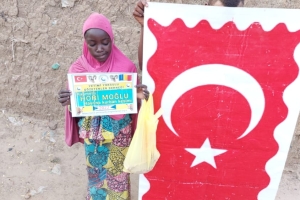 Afrika Çad bölgesinde kurban kesilip yetim ve yoksul ailelere dağıtıldı Kasım 2022