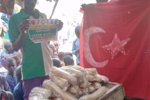 Afrika Nijerya bölgesinde yetim ve yoksul çocuklara ekmek dağıtımı yapıldı Kasım 2022 