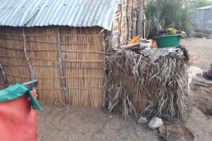 Madagaskar adasında yetim yoksul çocuklara ekmek dağıtımlarimiz dev rdiyor