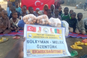 Bugün Afrika Çad Kamerun ulkelerinde ekmek dağıtımında bulunduk