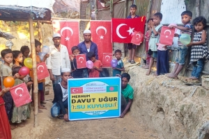 Bangladeş Arakan kampları merhum Davut Uğur su kuyusu temel atma ve sondaj çalışmaları