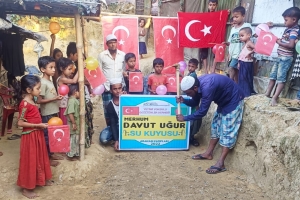 Bangladeş Arakan kampları merhum Davut Uğur su kuyusu temel atma ve sondaj çalışmaları
