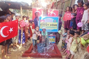 Bangladeş Arakan kampları merhum Davut Uğur su kuyusu açılış töreni