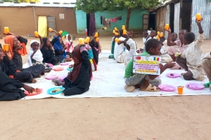 Yemek dağıtımlarımız devam ediyor Afrika Çad bolgesinde merhume Zühre açılan adına ekmek dağıtımında bulunduk 