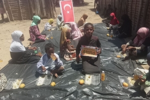 Afrika Madagaskar bölgesinde yemek degitimi yapildi