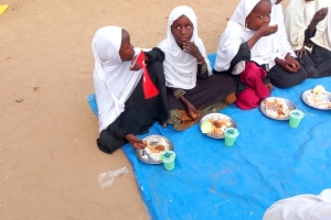 Afrika Çad yemek dağıtımlarımız devam ediyor Yetimi yoksulu gozetenler derneği 