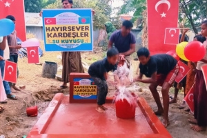 Hayır sever kardeşler su kuyusu açılışı yapıldı 