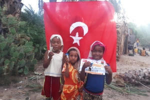 Afrika Madagaskar çocukları sevindirme çikolata dağıtımı Aralık 2022