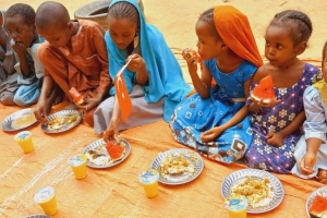 Cad ülkesinde yetim yoksul çocuklara yemek dağıtımlarumiz dev ediyor Aralık 2022