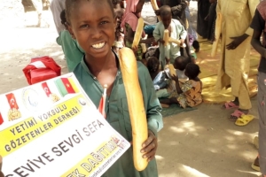 Afrika Kamerun ekmek dağıtımı Aralık 2022