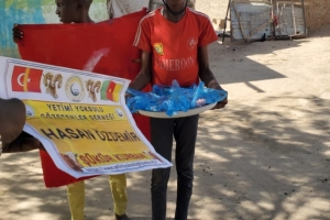 Afrika Kamerun şükür kurbanı kesin ve dağıtımı yapıldı