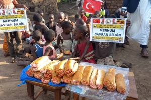 Afriga uganda'da ekmek dağıtımlarimiz devam ediyor Aralık 2022