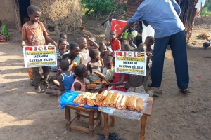 Afriga uganda'da ekmek dağıtımlarimiz devam ediyor Aralık 2022