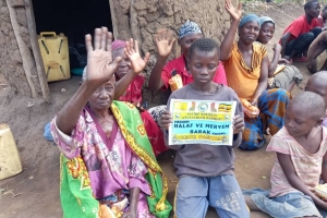 Bugün Afrika'nın 3 bölgesinde Kamerun Uganda ve madagaskar'da yetim m ve yoksul çocuklara ekmek dağıtımında bulunduk