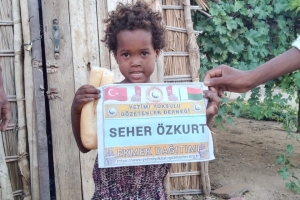 Afrika madagaskar ekmek dağıtımı 